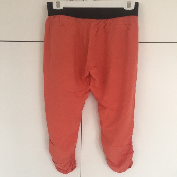 Pink Woman Capris Medium - Picture 4 of 11